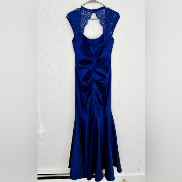 Xscape Cap-Sleeve Lace Ruched Gown Dress Event Evening Royal Blue Women’s Size 8 - Picture 5 of 9